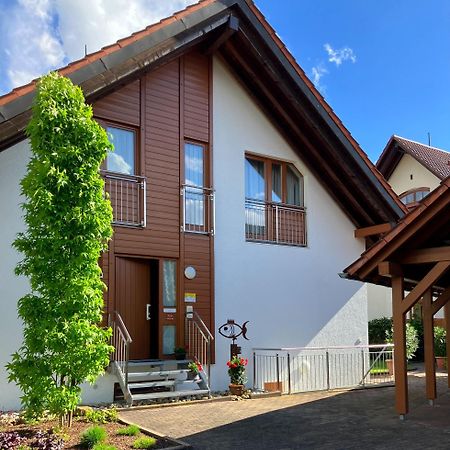 Apartment Im Garten 겐넨바흐 외부 사진