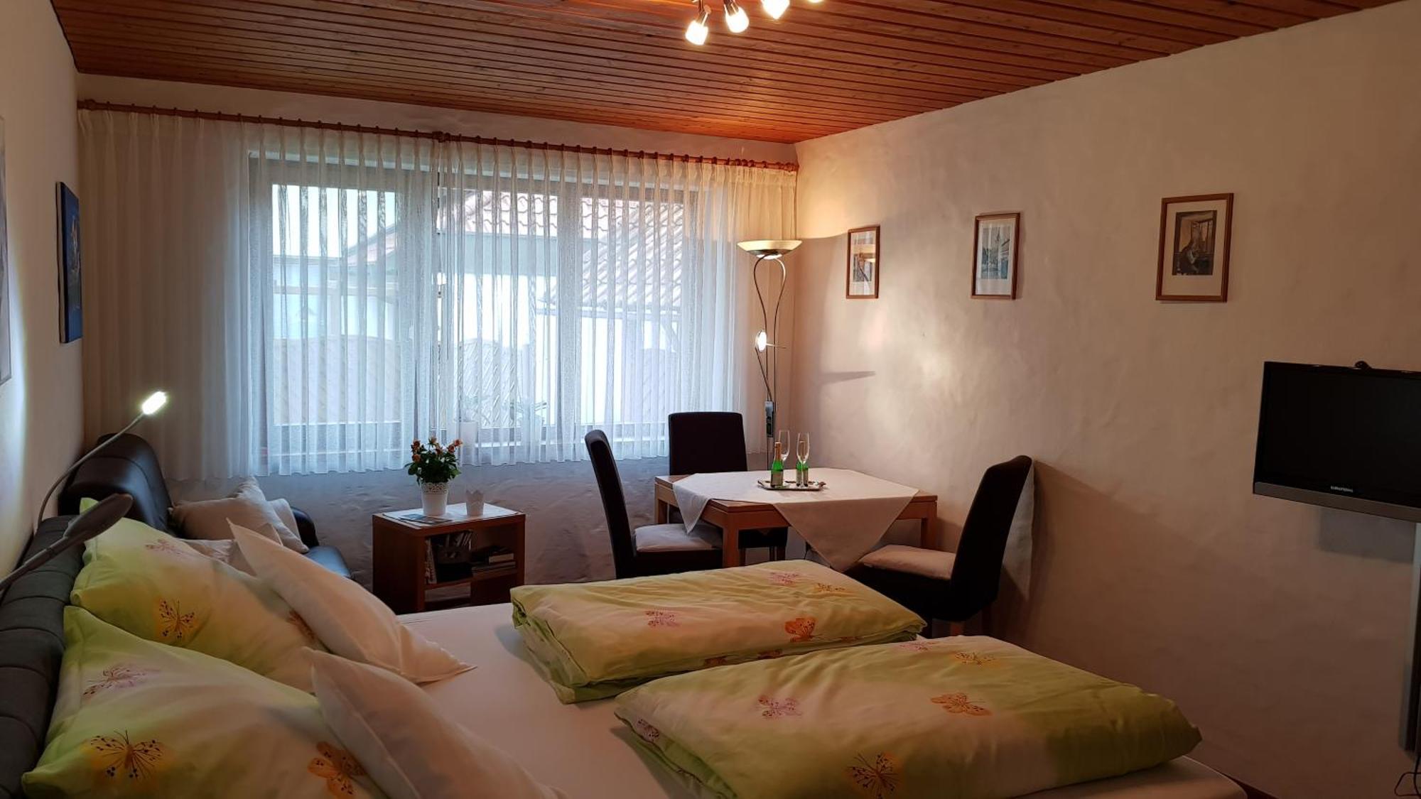 Apartment Im Garten 겐넨바흐 외부 사진